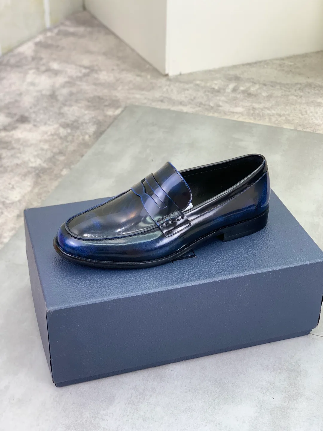 Men's men's shoes 💰P560 new style 💰high version 💎💎💎Dior original version! Top Italian purchasing agent! Men's business casual leather shoes, original imported open-edge beaded calfskin upper, ultimate texture, gentlemanly style, imported water-dyed cowhide inside, top-quality original Italian rubber outsole, first-class workmanship, top quality! Size: 39-44 (45 customized) 3️⃣ colors available